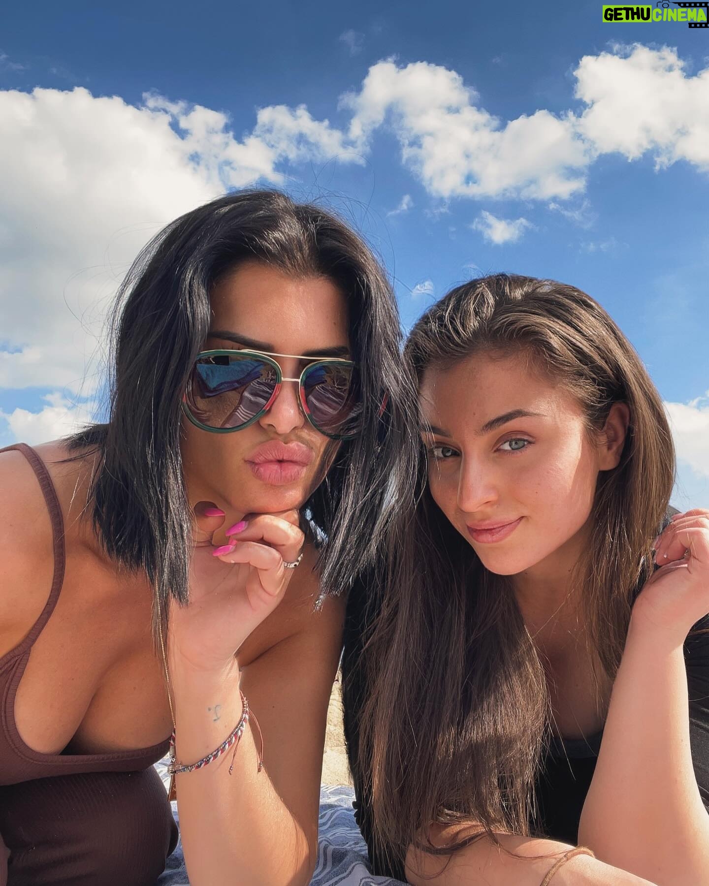 Maëva Martinez - 7.3K Likes - Mon date annuel 🤍✨
#love #friend #mygirl #selflove #instagood #instamoment #picoftheday #instagram #instamood #vibe #funny