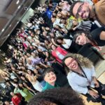 Maíra Azevedo Instagram - Provocar a reflexão através do riso, falar sério e fazer compreender que tudo que sentimos é importante! Fazer palestras é algo que amo de paixão pq é sempre uma troca intensa! Hoje foi a vez do centro administrativo das @lojasrenner