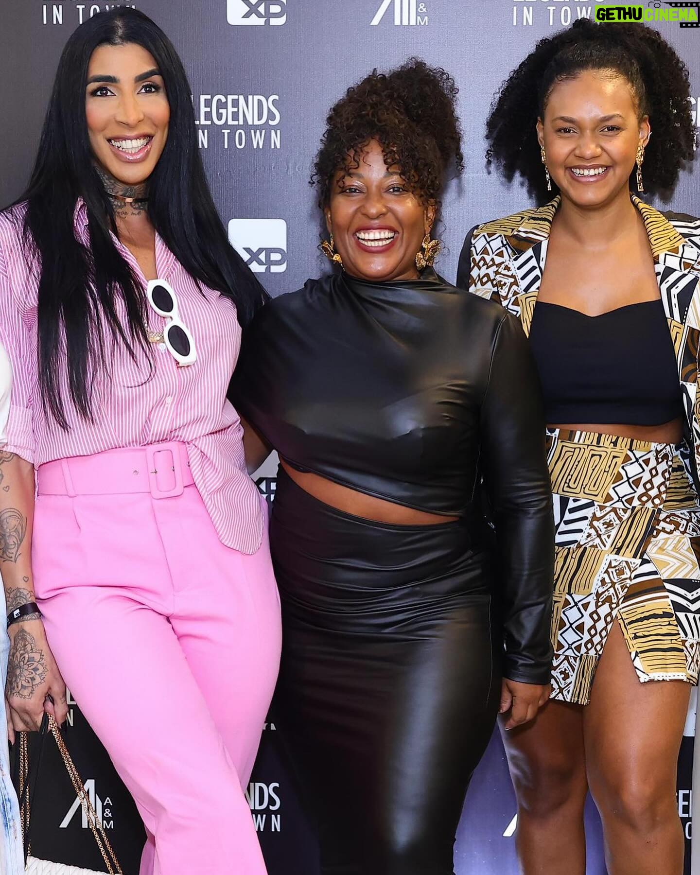 Maíra Azevedo Instagram - Dia memorável para prestigiar e acompanhar de perto o @legendsintownbr com @oprah. E nada mais especial do que estar com pessoas tão queridas.