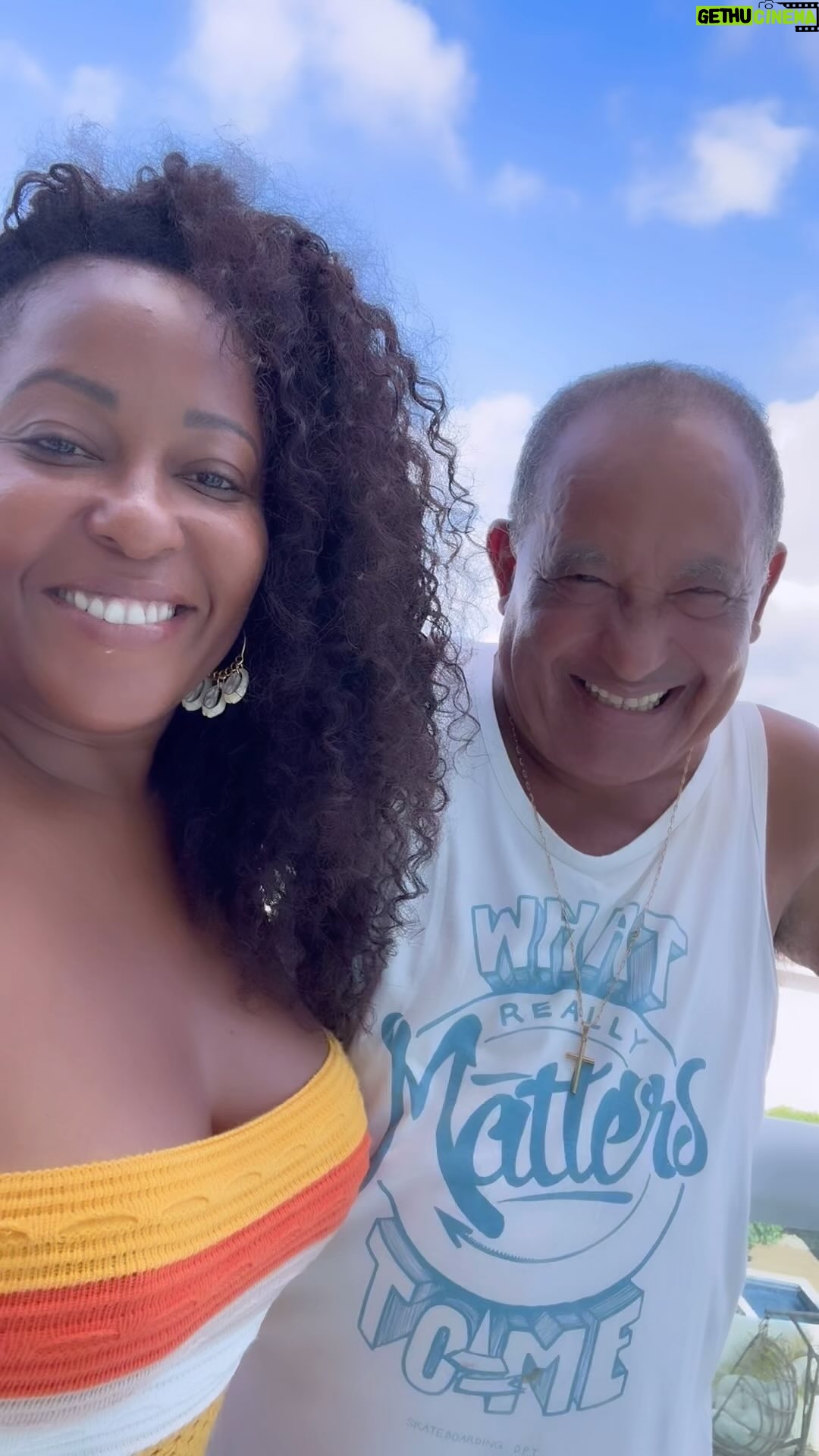 Maíra Azevedo Instagram - Aos 43 anos, e para ele eu ainda sou uma garotinha…amo ser a caçulinha!