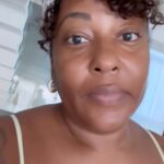 Maíra Azevedo Instagram - Qual mãe que nunca precisou de explicar para um estranho sobre o choro inexplicável da cria? #mae #maternidade