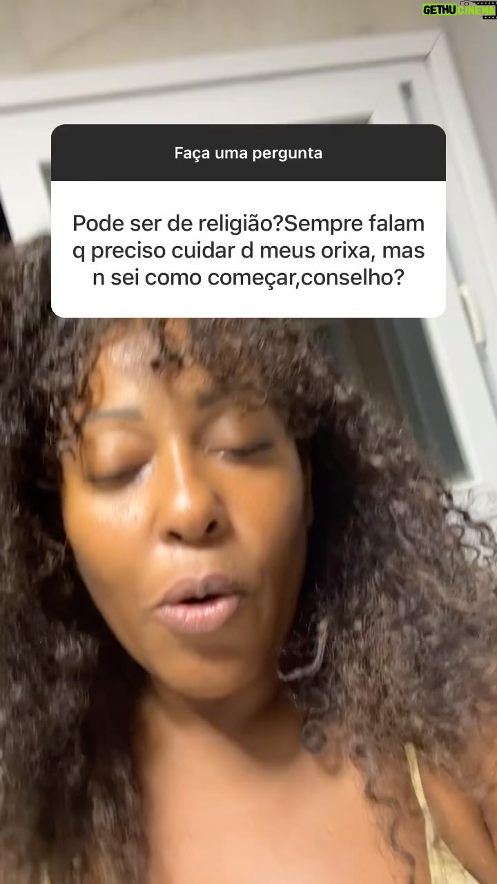 Maíra Azevedo Instagram - Nem todo mundo tem que ser iniciado… #axe #religiao