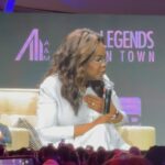 Maíra Azevedo Instagram - Conhecer a história dos que vieram antes de você , respeitar mas decidir escrever a sua propria historia! Nao a toa @oprah sempre foi minha grande inspiração #oprah #mulhernegra
