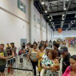 Maíra Azevedo Instagram - Compartilhar minhas histórias e ouvir as histórias de outras pessoas me faz acreditar que a troca é uma ferramenta poderosa! Muito feliz de participar da #bienaldolivro aqui em Salvador!