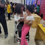 Maíra Azevedo Instagram - Compartilhar minhas histórias e ouvir as histórias de outras pessoas me faz acreditar que a troca é uma ferramenta poderosa! Muito feliz de participar da #bienaldolivro aqui em Salvador!