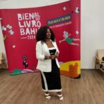 Maíra Azevedo Instagram - Compartilhar minhas histórias e ouvir as histórias de outras pessoas me faz acreditar que a troca é uma ferramenta poderosa! Muito feliz de participar da #bienaldolivro aqui em Salvador!
