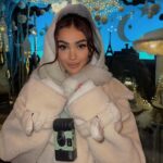 Maïssane Aghioul Instagram - Vos mères Noël au final