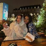 Maïssane Aghioul Instagram - Vos mères Noël au final