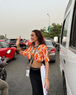Maïssane Aghioul Instagram - La côte d’Ivoire est chic 🇨🇮🫶🏻 

Merci à @cocan2023 pour l’invitation ⚽️

@tukki.katt @amani.story_ ❤️‍🔥