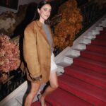 Macarena García Instagram - Anoche celebrando los 10 años de @icon_elpais 🎂 Gracias @prada y @jorgeariza por el look, @bulgari y @monica_msi por las joyas e @ivangomez y @chanel.beauty como siempre por acompañarme 💓