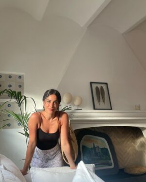 Macarena García Instagram - Unos días muy guays con la Iri en @casanereta 
🌞 
Gracias!! :)