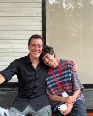 Macarena García Instagram - El jueves estará disponible el último capítulo de La mesías y yo tengo el corazón blandito. Qué suerte formar parte de esto! 
Gracias @soyambrossi y @javviercalvo por regalarme el personaje más apasionante jamás soñado. 
Por regalarme este viaje que me ha cambiado para siempre. 🫂
Y a los mejores compañeros que podía imaginar. @rogercasamajor @javierbeltran @amaia @carlalinares @infocarmenmachi @graciaolayo2017 y tantos..!!! Qué suerte la mía. ❤️