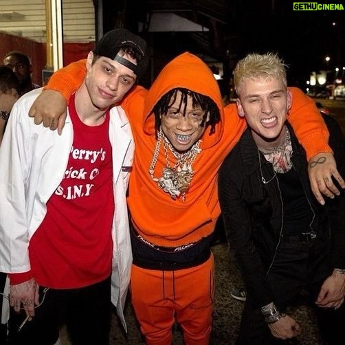 Machine Gun Kelly Instagram - genre:sadboy dropping tonight 🥲 ly twin @trippieredd 1400 XX ♾️