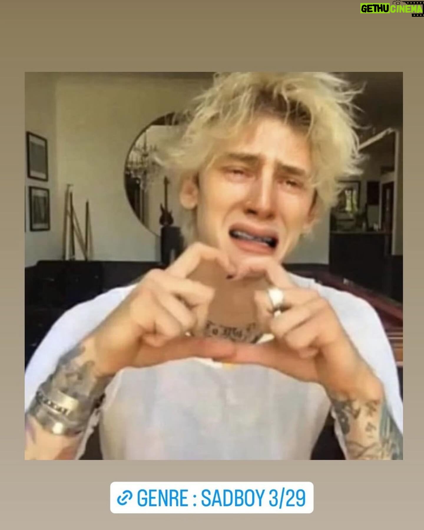 Machine Gun Kelly - 383.6K Likes - one more week ... @genresadboy
pre save the album ❤️🩹