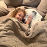 Mackenzie Dern Instagram - Happy 4th Birthday to the love of my life! Today is your day, but for sure this is my favorite day of the year! Thank you God for blessing me with such a special girl full of love, smart, strong personality, and my best friend! I wish so much love and fun moments for this year! You can always count on my baby! I love you!!!! Let’s celebrate!! • • Feliz aniversário para o Amor da minha vida! 4 anos!! Te amo demais Filha! Obrigada Deus por ter me abençoada com uma menina tão dengosa tão linda tão sapeca, inteligente, com personalidade forte e minha melhor amiga! Hoje é o seu dia, mas com certeza é o meu dia preferido do ano! Muita luz e risadas e muito amor e saúde para você Moa! Te amo minha linda!