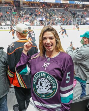 Mackenzie Dern Instagram - UFC fighter @mackenziedern is in the house! The #7 ranked strawweight in the world will fight right here at Honda Center at UFC 298 on Feb. 17 against Amanda Lemos.