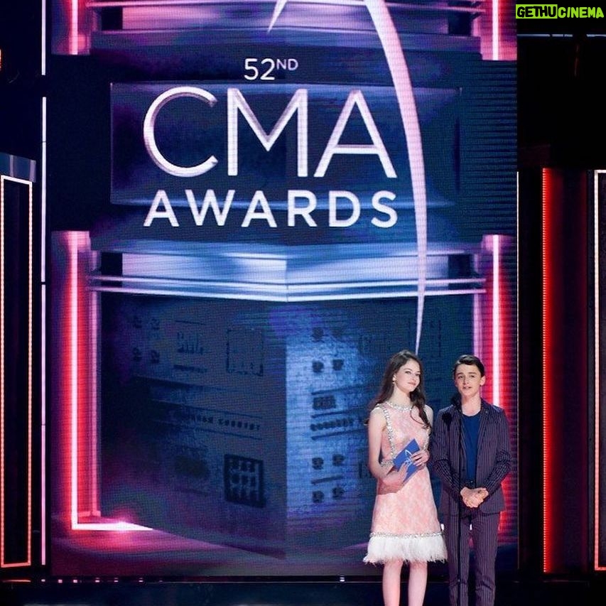 Mackenzie Foy Instagram - I had such an amazing time presenting with @noahschnapp at the @cma awards!!