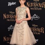 Mackenzie Foy Instagram - Last night was just absolutely wonderful at the @disneysnutcracker world premier! Thank you so much to my wonderful team for everything that you do! And yes @bridgetbragerhair is so amazing that she stood on the toilet to braid my hair😊
