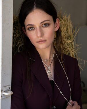 Mackenzie Foy Instagram - @eqluxe ☺️
@shelliwrightphoto @chrisbredesen @robertti @teddi.prior @laurencampanile @janedoecollective @jwilsoneq
@davidyurman
@vincentpeach
@equiline_america
@americanequus