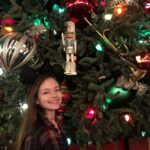 Mackenzie Foy Instagram - I’m not ready for holiday season to end!!😩😄