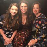 Mackenzie Foy Instagram – Soooo this happened!!!😁😬😁 #gillmoregirls #fangirling #coffee