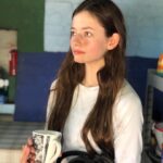 Mackenzie Foy Instagram - Throwback to one of my first days on black beauty when I was jet-lagged, covered in dirt, and ridiculously happy☺️ 🐎