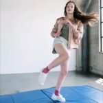 Mackenzie Foy Instagram – #Repost @obsessee with @repostapp
・・・
“When I’m in a situation where I am under a lot of pressure, I usually just take a deep breath so I don’t get anxious. And my mantra when I practice tae kwon do? Don’t fall down.” — @mackenziefoy [9/9]