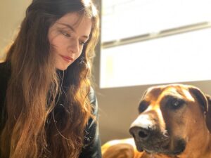 Mackenzie Foy Instagram - ☀️☺️🐶