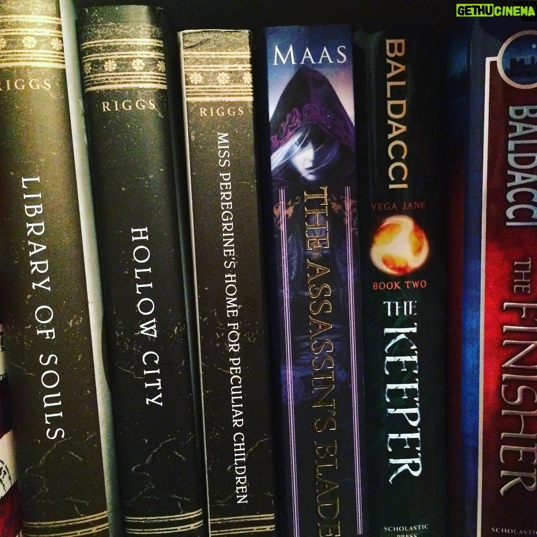 Mackenzie Foy Instagram - Today is #worldbookday !!! These are just three of the many book series that I love!! @ransomriggs @therealsjmaas @davidbaldacciauthor