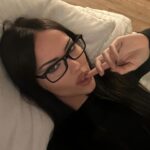 Maddy Crum Instagram - just one kiss pls !