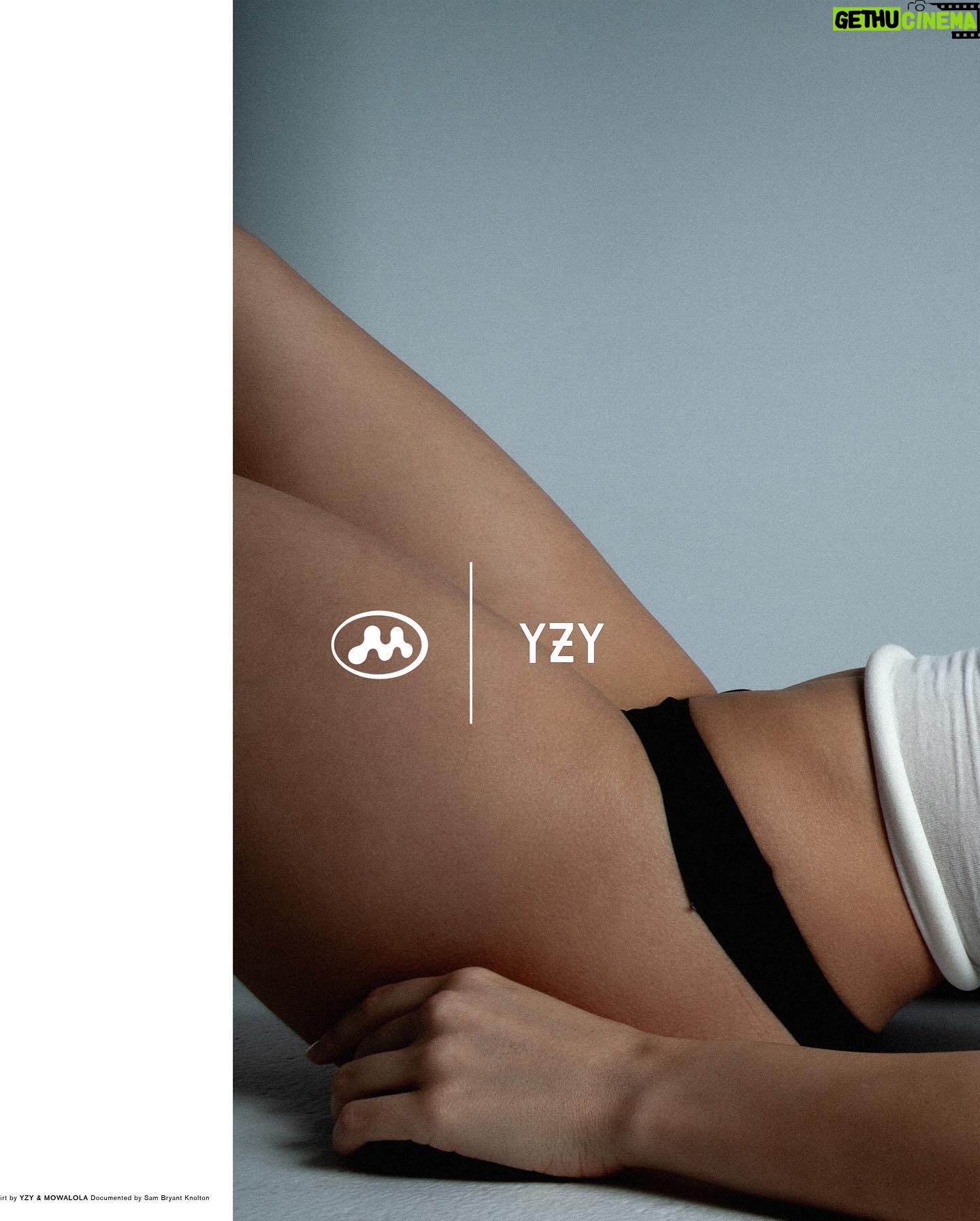 Maddy Crum Instagram - WET ! @ye @yzy @mowalola Photo/creative direction by @sambryantknolton Photo assistant @missmargorose Studio @stone____studio