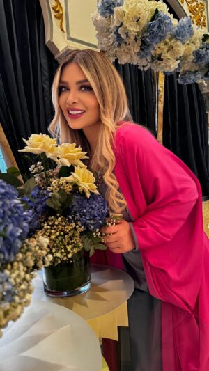 Madeleine Matar Instagram - In a pink state of mind, where every day is a new adventure in style! #PinkVibes 
#madeleinematar 
#مادلين_مطر 

#مصر🇪🇬 #لبنان🇱🇧 #السعودية🇸🇦 #العراق🇮🇶 #الامارات_العربية_المتحده🇦🇪 #الجزائر🇩🇿 #البحرين🇧🇭 #آخر_كلام؟