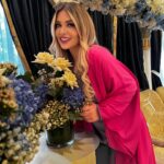 Madeleine Matar Instagram - بداية أسبوع جديدة، فرصة جديدة لتحقيق الأهداف! كيف كان يوم الاثنين يا حلوين؟ 💖 #MadeleineMatar #مادلين_مطر