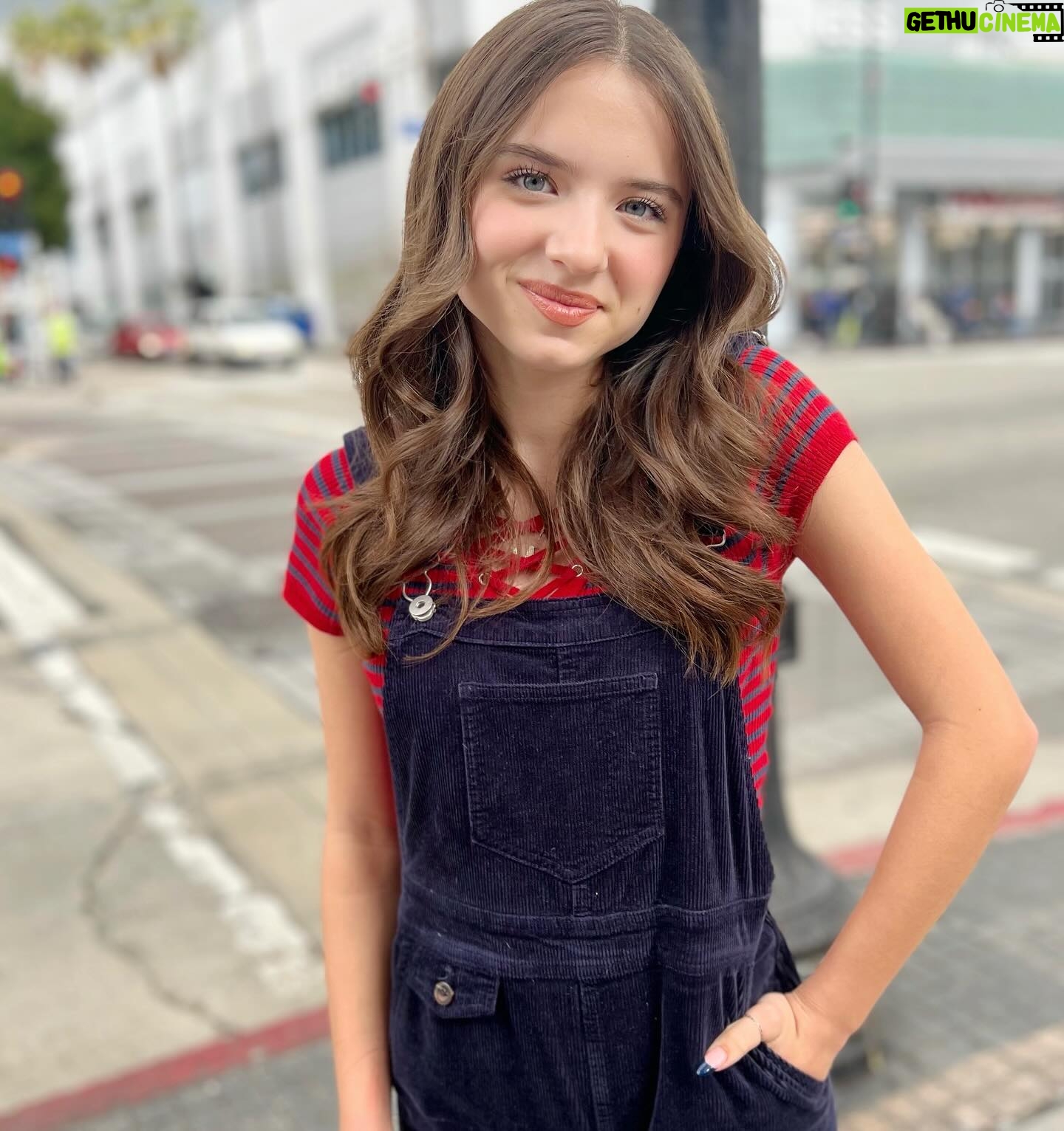 Madeleine McGraw Instagram - Thank you @nintendoamerica for giving me a chance to play #PrincessPeachShowtime 💖 There are so many fun stages to play in; from Ninja Peach to Sword fighter Peach, the list goes on! Can’t wait to explore more of Peach’s transformations! Princess Peach: Showtime! launches March 22, 2024 #FreeAccess #PrincessPeachShowtime