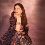 Madhuri Dixit Instagram – Eyes that tell a thousand stories ❤️

#monday #mondaymotivation #photoshoot #photooftheday #dancedeewane
