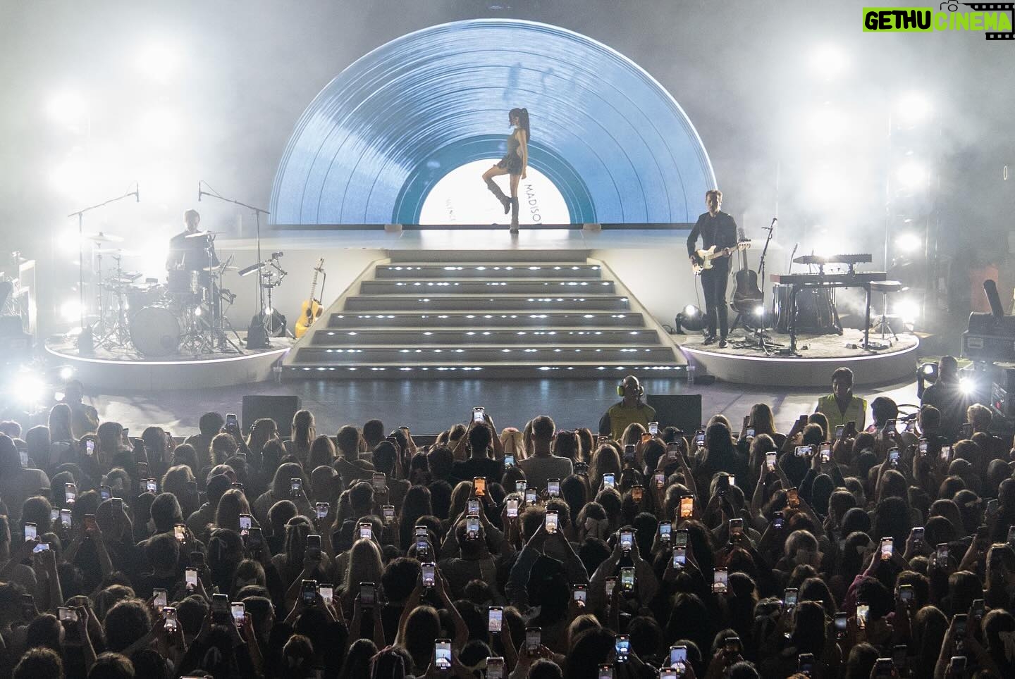 Madison Beer Instagram - !!! first four in the UK !!! my goshhhh 🪄 london night 1, glasgow, manchester and birmingham thank you so much. london i will see you in a few days for night 2 - leeds you’re next <3