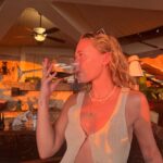 Madison Iseman Instagram - Very much have been living my best life recently and very much grateful for it ✨☀️🕊️