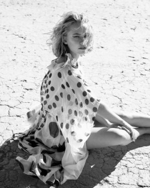 Madison Iseman Instagram - Daydreaming of my short hair…. 🕊️✨ oops, also missing playing dress up with my favorite ladies