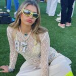 Madison Lewis Instagram - coachella 2 🐚🌼🐝 #justrememberyourebeautiful