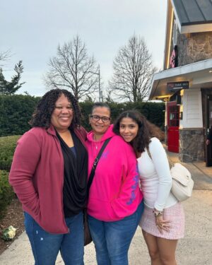Madison Reyes Instagram - A little throw back to 2 weeks ago, got to go to my aunts middle school in New York that she teaches at and do a q and an along with a little performance of te amo! I was also able to reconnect with my godmother and had a lovely time at red lobsters 🤩🤩
The day really brought me a lot of joy the students were so fun to talk to and so excited about me being there such a big full circle event for me ! Thank you everyone I met there for being so kind and sharing your love for me and the show!