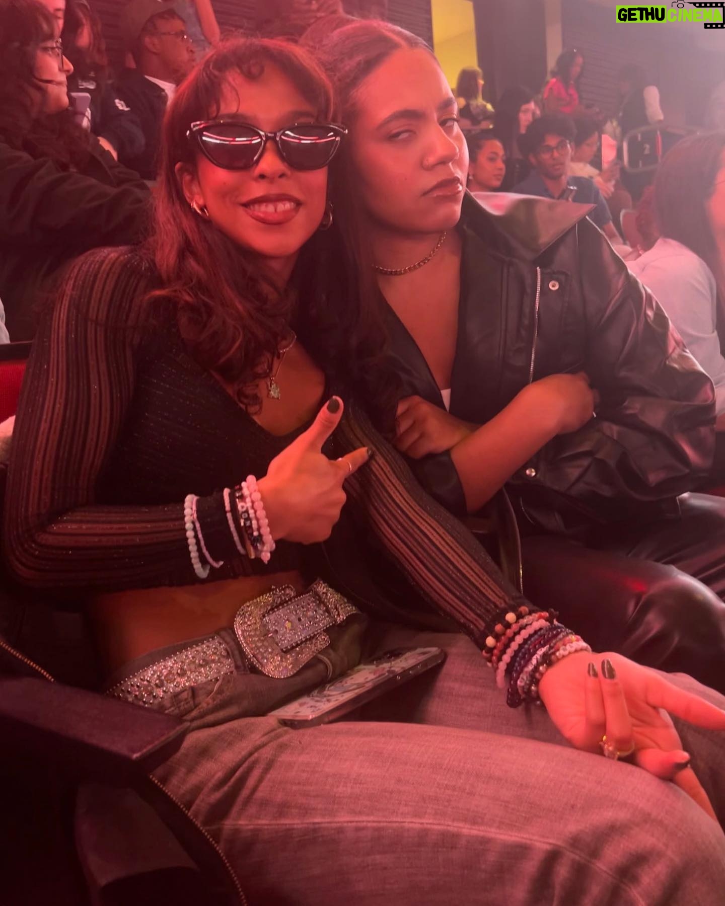 Madison Reyes Instagram - Got to see my girl SZA with my girl @amayuhh_ another one for the books go to concerts for good skin