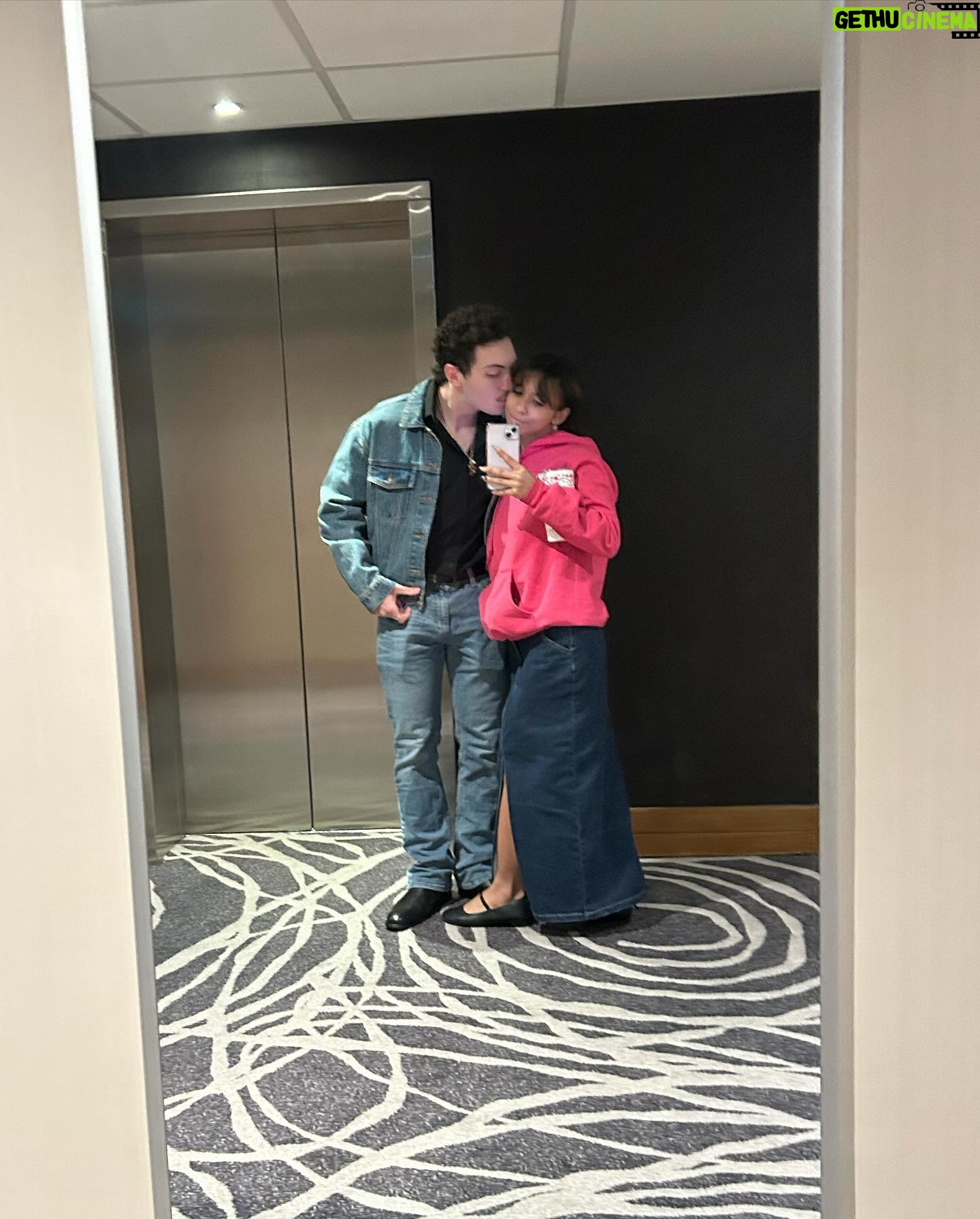 Madison Reyes Instagram - Day 1 in London dump 🤪I’m confused by a lot of stuff out here 😚