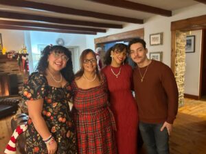 Madison Reyes Instagram - Hope everyone is having a lovely Christmas❤️ much love everyone