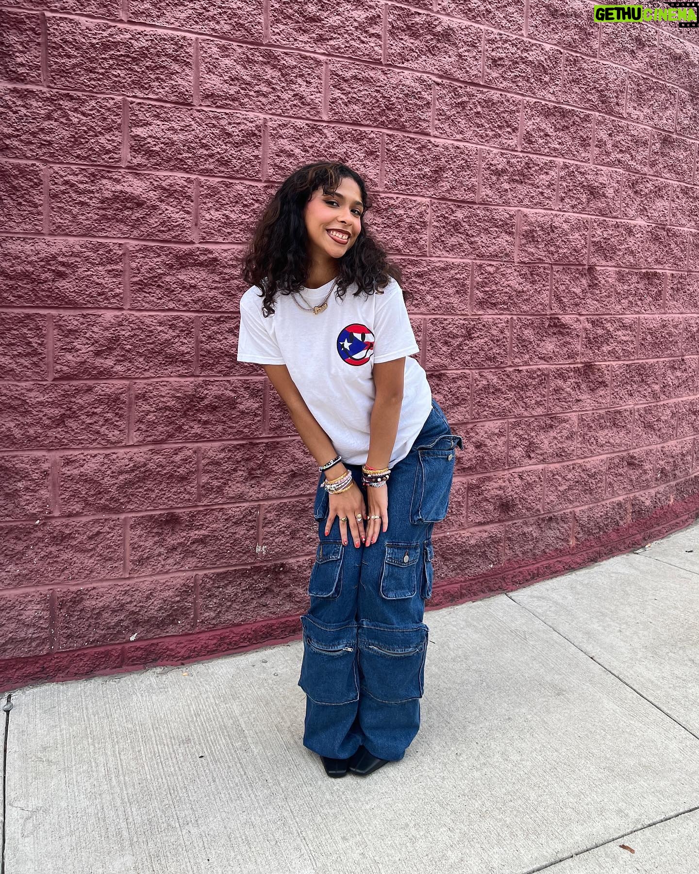 Madison Reyes Instagram - This was the MC Host baddie for the studentFEST during the reading film fest fit. Getting to perform again was amazing can’t wait for the next opportunity!!! Thanks again @readingfilmoffice hope to see you guys real soon again, next stop HOPEFULLY MY NY LOVELIES