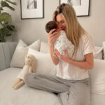 Madisson Hausburg Instagram – 2/22 💝 I spent my 30th birthday at home cuddling this cutie all day long…and it was perfect 🎂