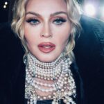 Madonna Instagram - Safada is coming to Rio 🇧🇷💛🇧🇷💛