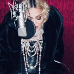 Madonna Instagram - Safada is coming to Rio 🇧🇷💛🇧🇷💛