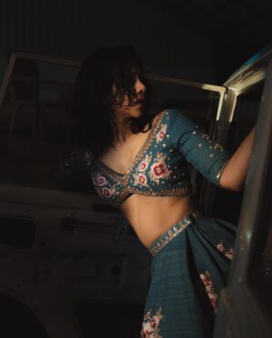 Madonna Sebastian Instagram - 🪁 

The Denim collection Part I

@_harikumar._ 
@raimes_designerboutique 
@laxmi_saneesh 
@megharaiphi 
@highlandergarage