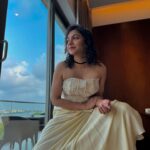 Madonna Sebastian Instagram - @labelmdesigners @merin__georg With @michelle__sebastian @grandhyattkochi #leisure #indoor #photoshoot #photography