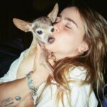 Mae Whitman Instagram – stuffings